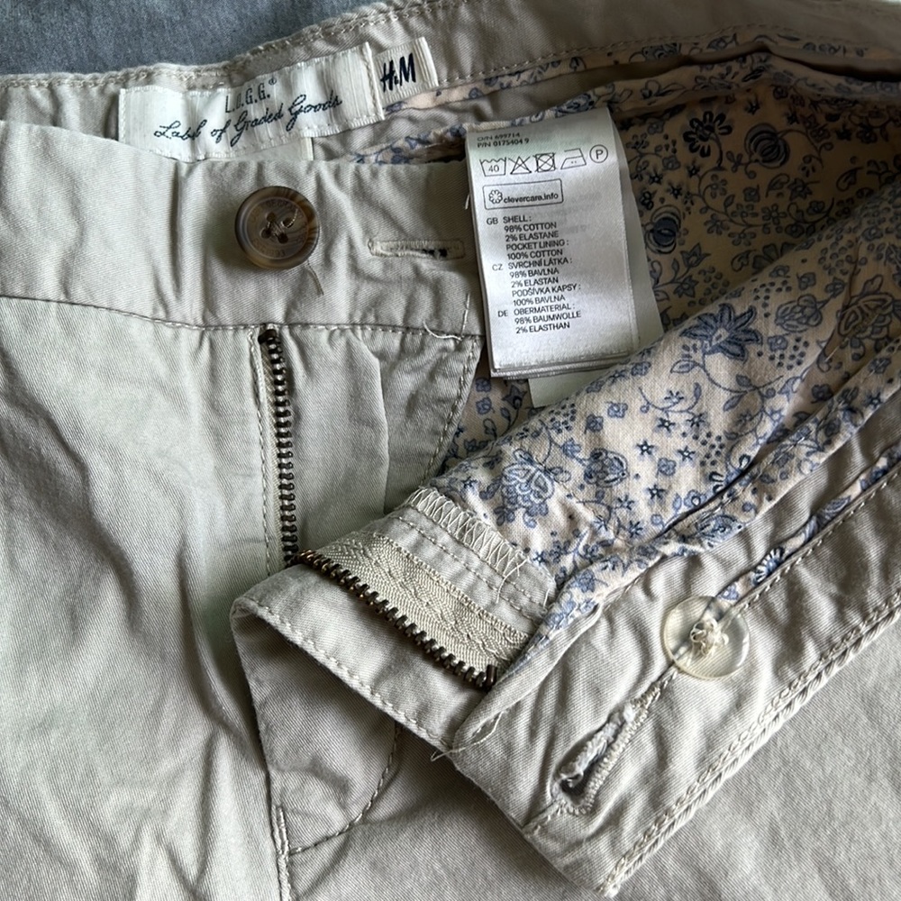 H&M Shorts - Picture 4 of 10